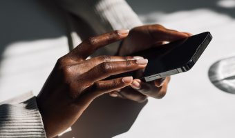 SIMPLE TECHNOLOGY WHICH BUILDS INSTANT CUSTOMER TRUST