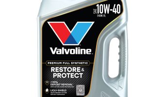 AWARD-WINNING VALVOLINE RESTORE & PROTECT ENGINE OIL